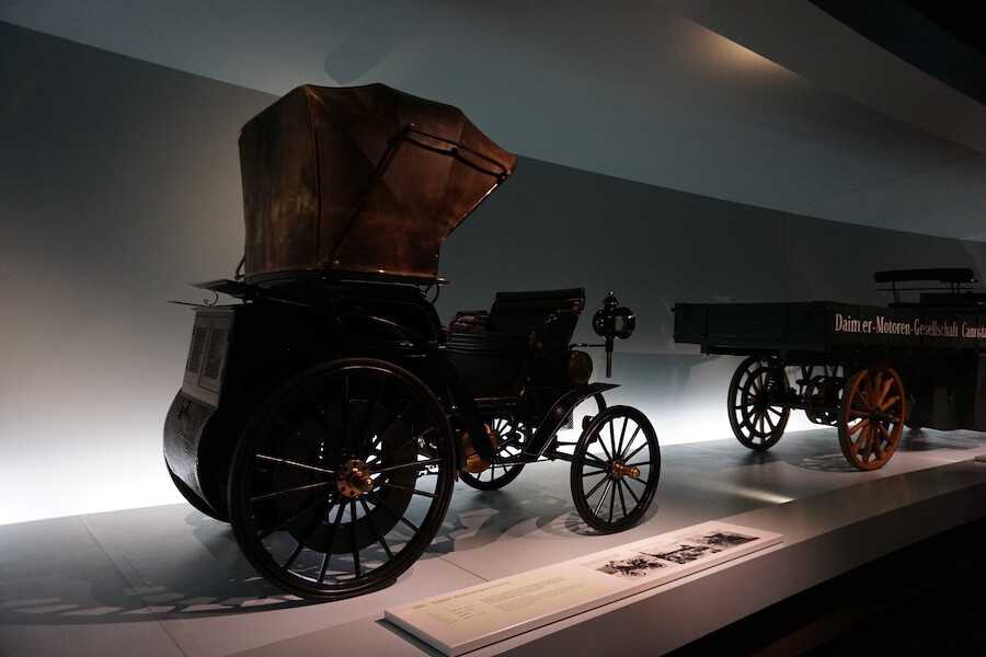 museo mercedes benz stoccarda